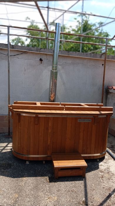 Дървено джакузи ,градинско,японска баня ,с външна печка