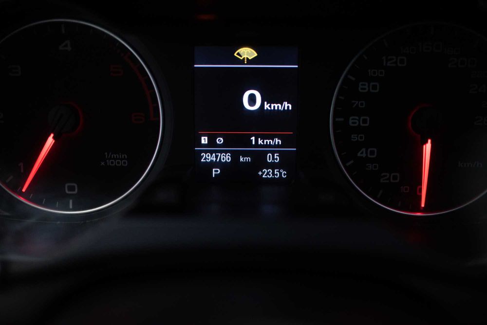 Audi A4 B8 Quattro 3.0