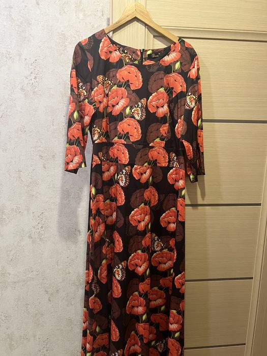 Продам платья