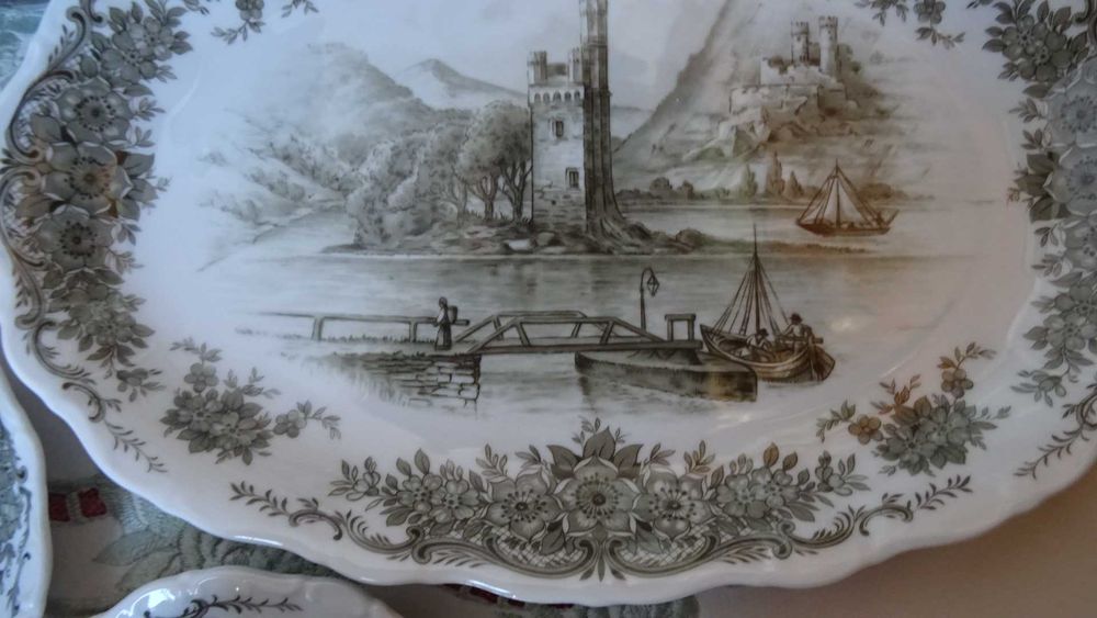 Seltmann Weiden от серията Barock, с декорация Замъците  Rheingau.