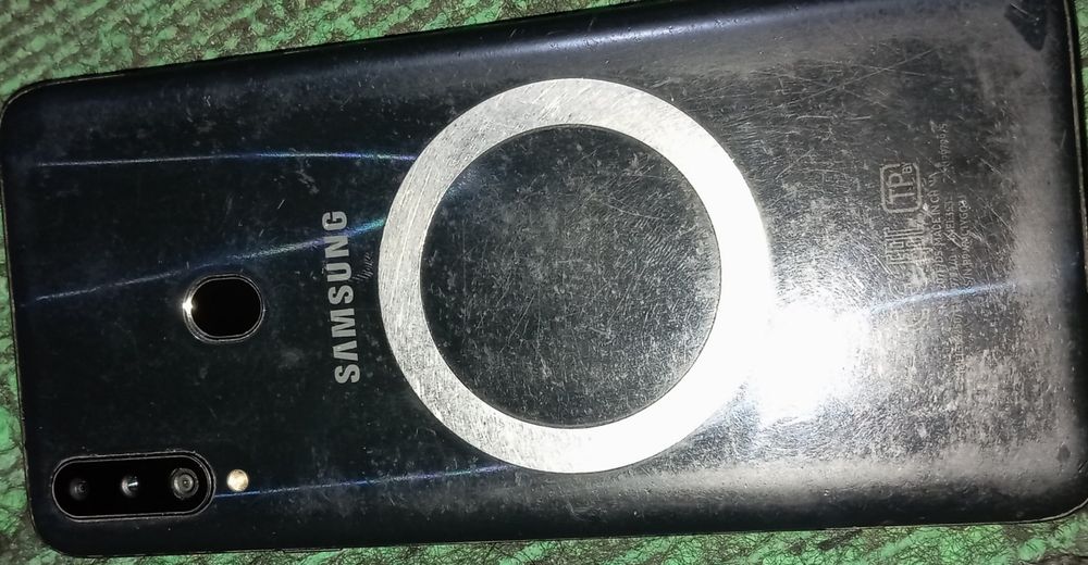 samsung A20S rangi qora tiniq 32 gb