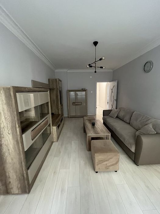 Дава се под наем Тристаен апартамент в София, Лозенец - 100 кв.м за 900 € - Снимка #3