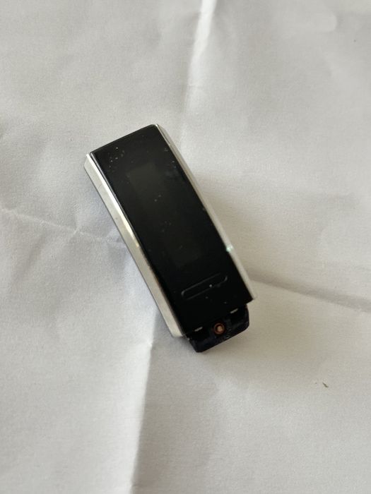 Смарт гривни Xiaomi и Huawei