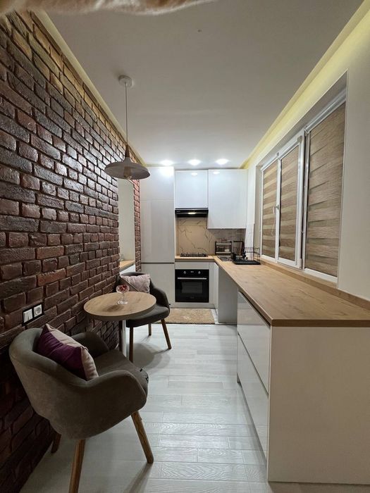 Фергана Фрунзе  массив люкс квартира.