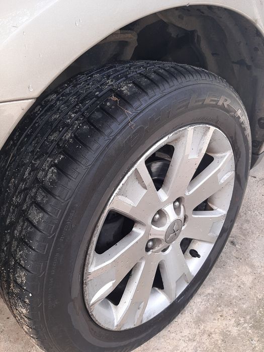 Продавам Mitsubishi Outlanderr