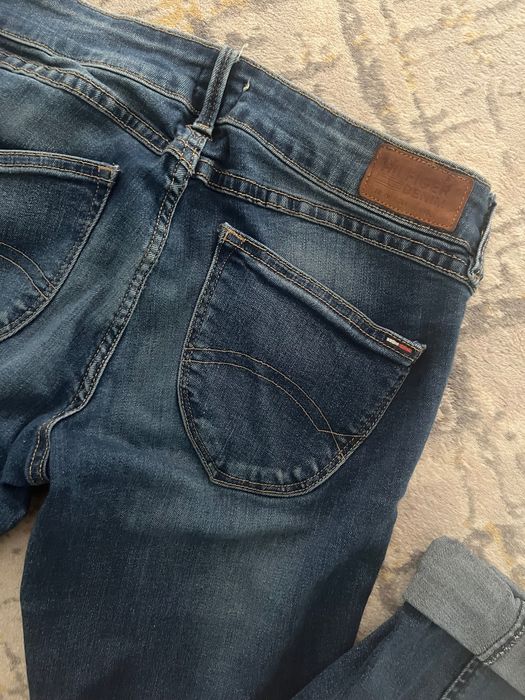 Tommy Hilfiger дамски дънки skinny и тениска