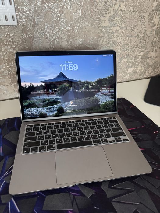 Макбук air 13 продам
