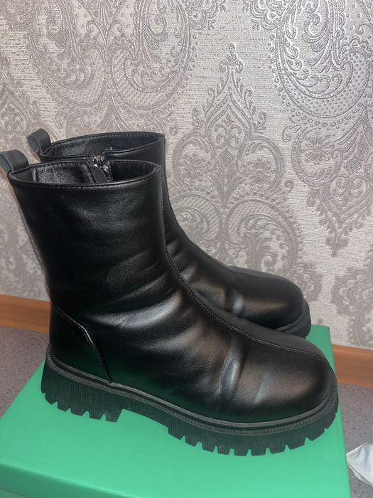 Продам обувь зима 40 размер