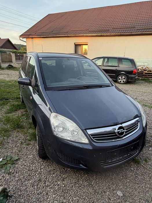 Vand opel zafira 7 locuri