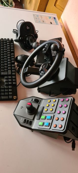 Volan Logitech gaming