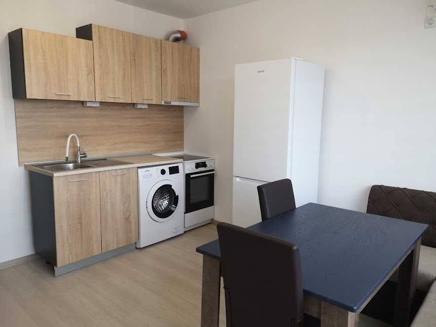 Дава се под наем Двустаен апартамент в Свиленград - 55 кв.м за 408 € - Снимка #2