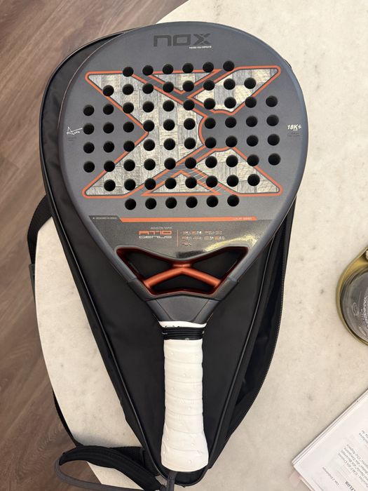 Racheta ( Paleta ) Nox AT10 18k 2025