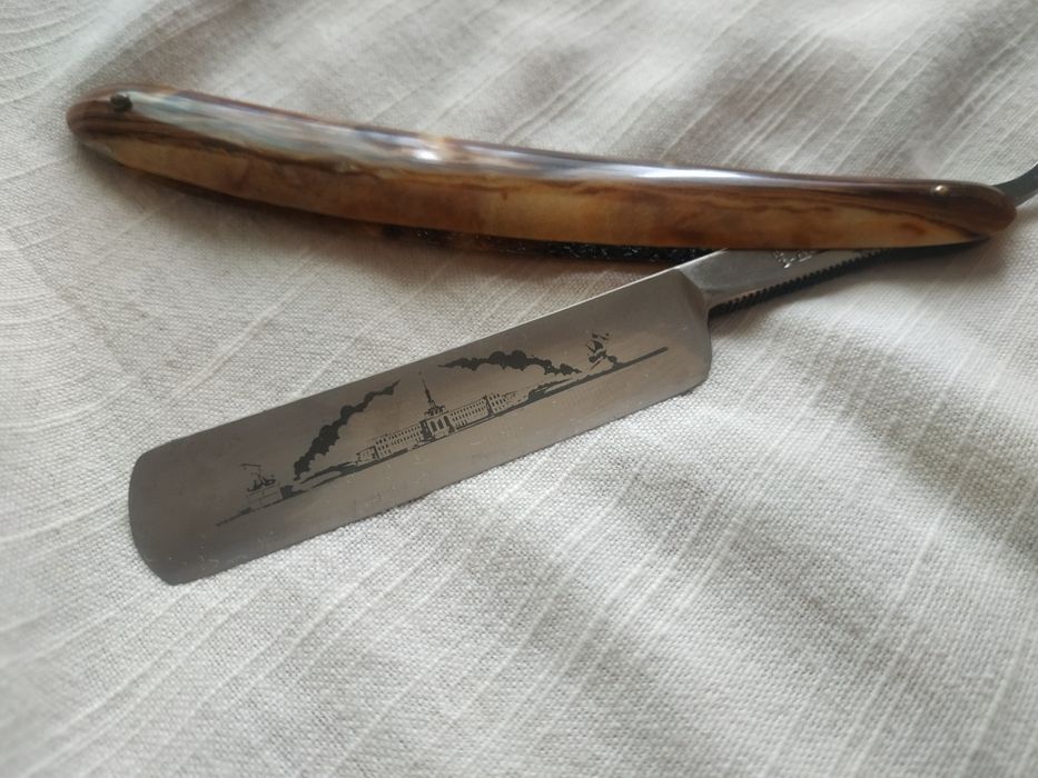 Опасная бритва "Москва", гравюра "Адмиралтейство", в футляре, 1954 г,