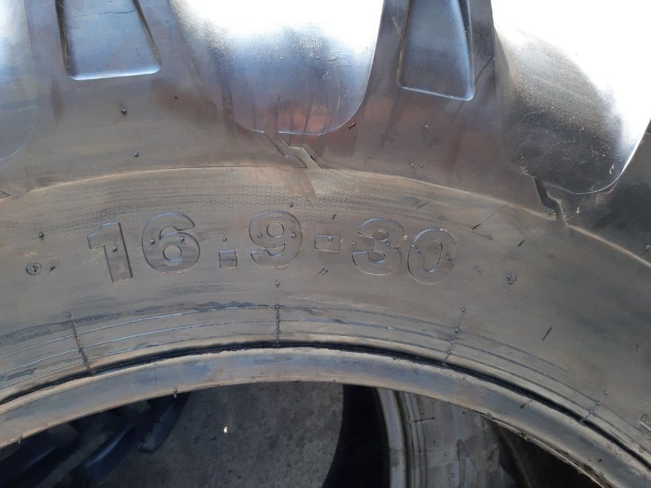 Cauciucuri noi pentru 16.9-30 ozka cu 10PR livrare OZKA