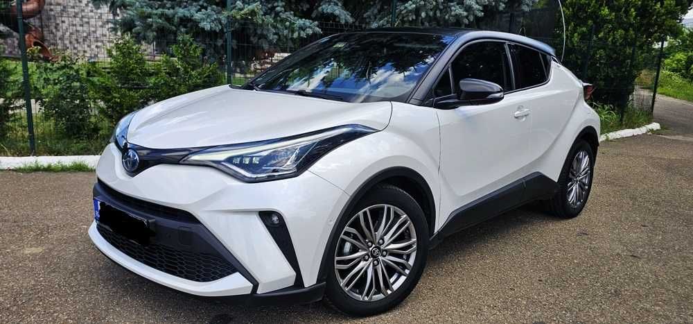 Toyota C-HR BI -TONE Alb perlat. JBL-Piele,Distronic .140 cp.16.000 km