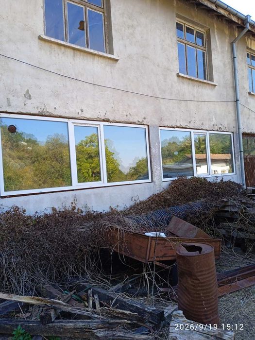 Производствена сграда 2 етажа по 340 кв.м.