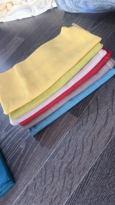 Продам новые шапки и снуды