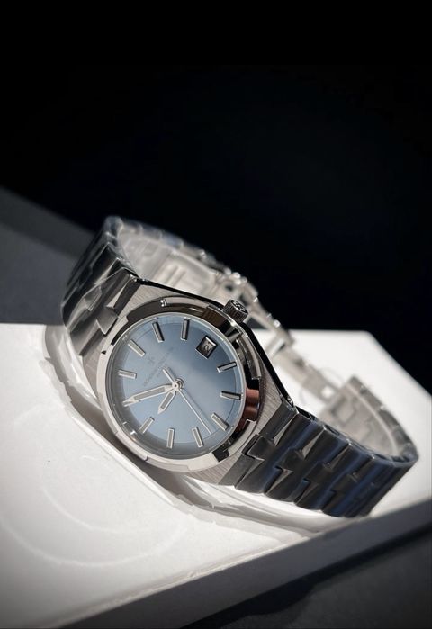 Vand ceas Constantin automatic, nou.