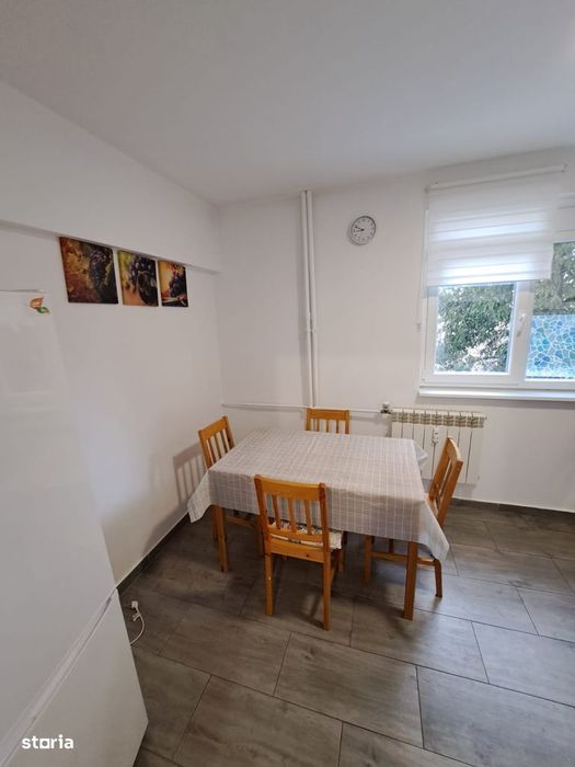 Apartament cu 2 camere semidecomandate, Centru