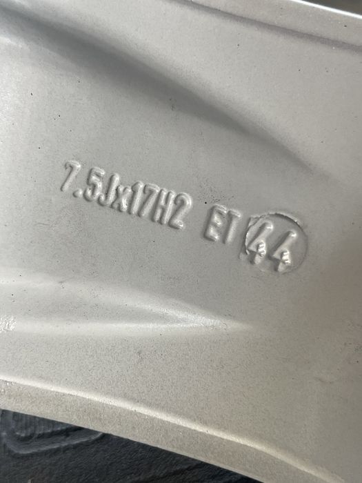 Jante aliaj BMW R17 5x120 anvelope de vara Dunlop 225 60 R17