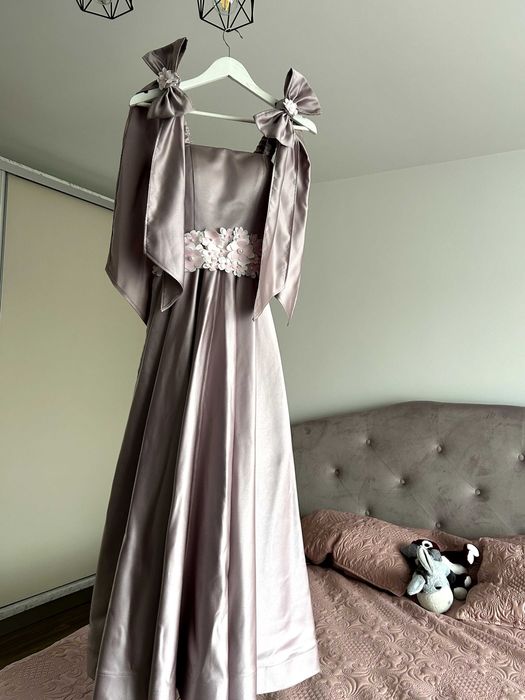 Rochie de banchet sau nunta