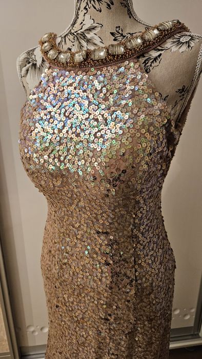 Rochie eleganta de seara din paiete cameleon cu spatele gol
