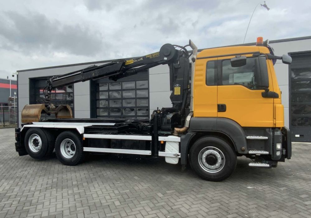 MAN TGS 26.360 6x4 3- странен самосвал с кран PALFINGER