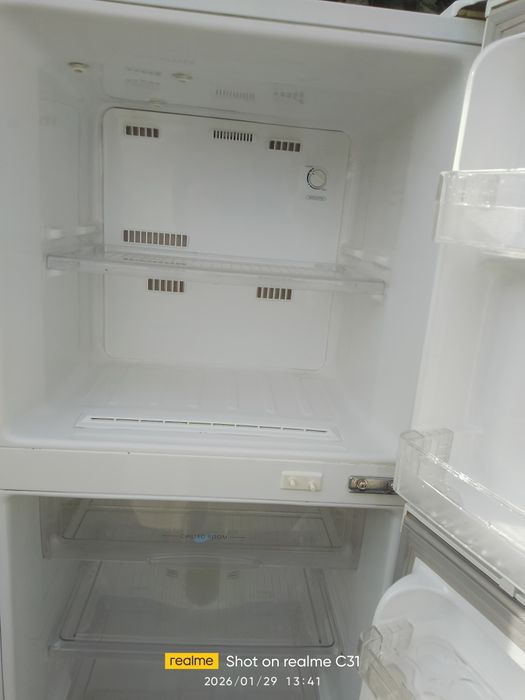 Vând frigider Samsung