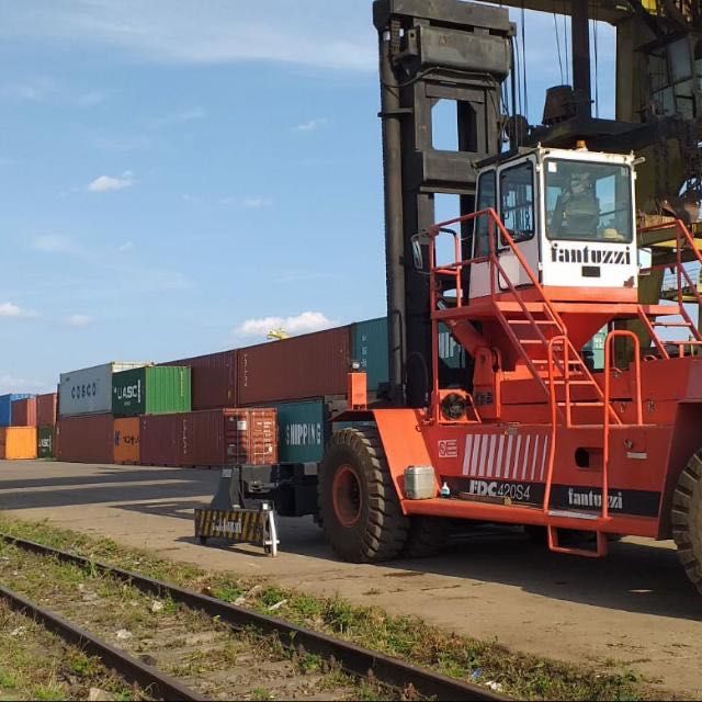 Containere birou si Maritime 6m (20ft) și 12m (40ft) – Noi și Uzate