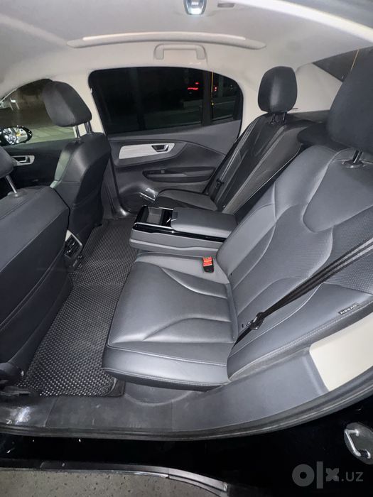Hongqi eqm 5   500 tali