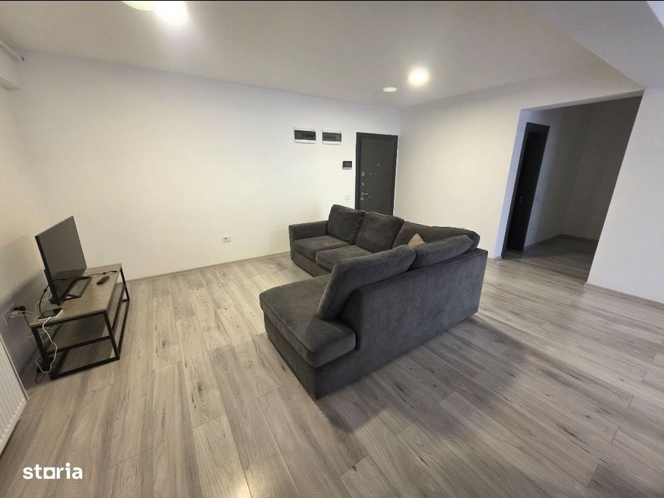 Inchiriez 2 camere open space Soho Residence Tractorul-Triaj