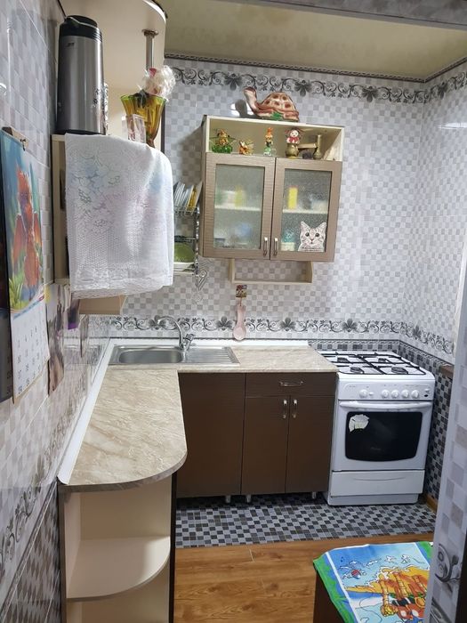 Продаю свою 2.4.4  на чилонзаре-8