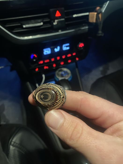 Перстень серебряный