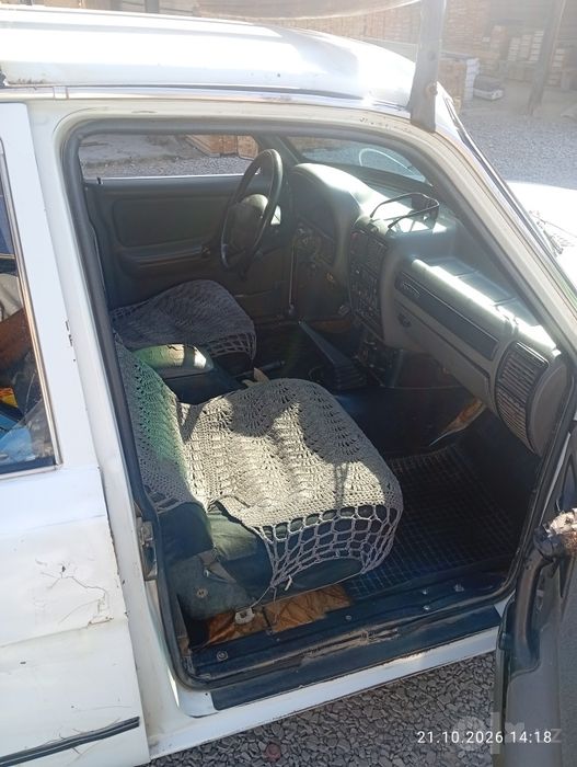 Gaz 3110 naqdga sotiladi 2000 yil