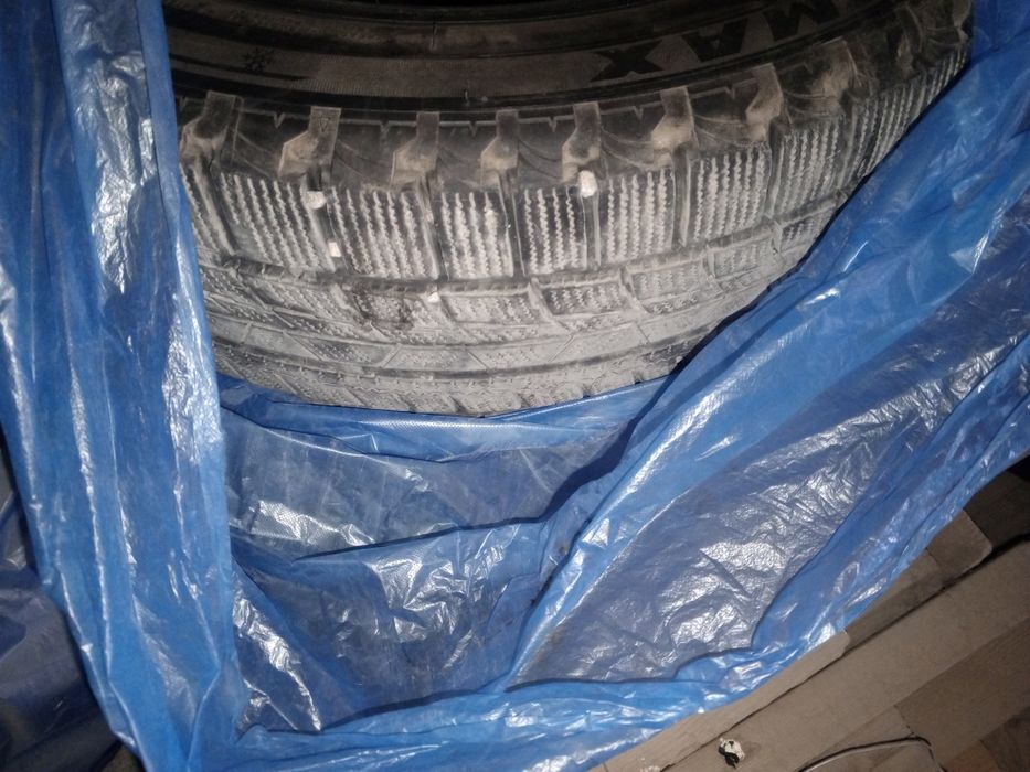 Зимние шины комлпект