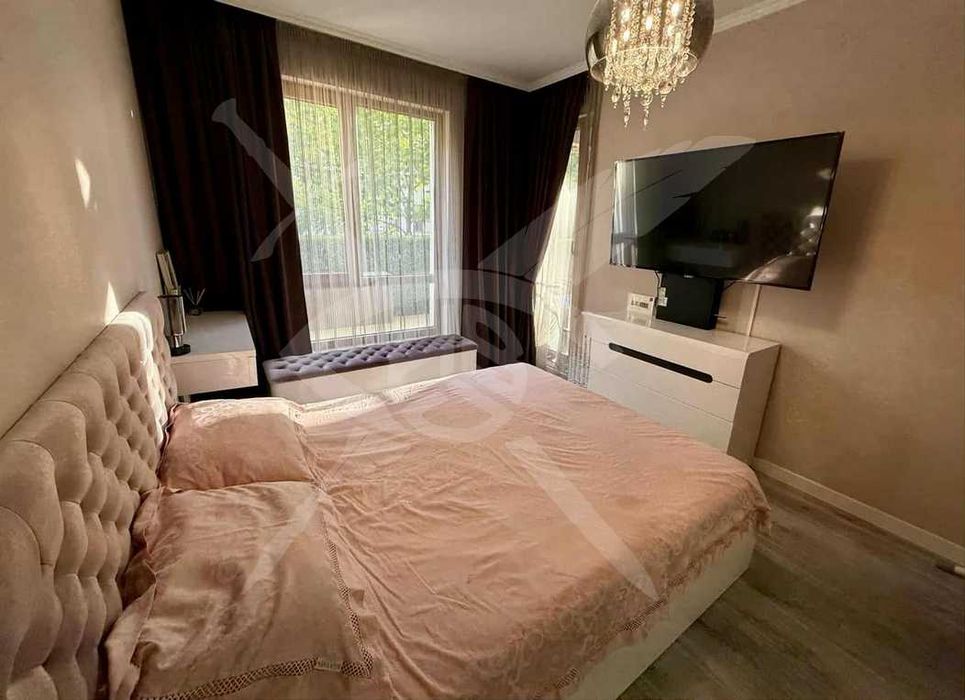 Продава се Тристаен апартамент в Варна, Трошево - 104 кв.м за 2597 €/кв.м - Снимка #2