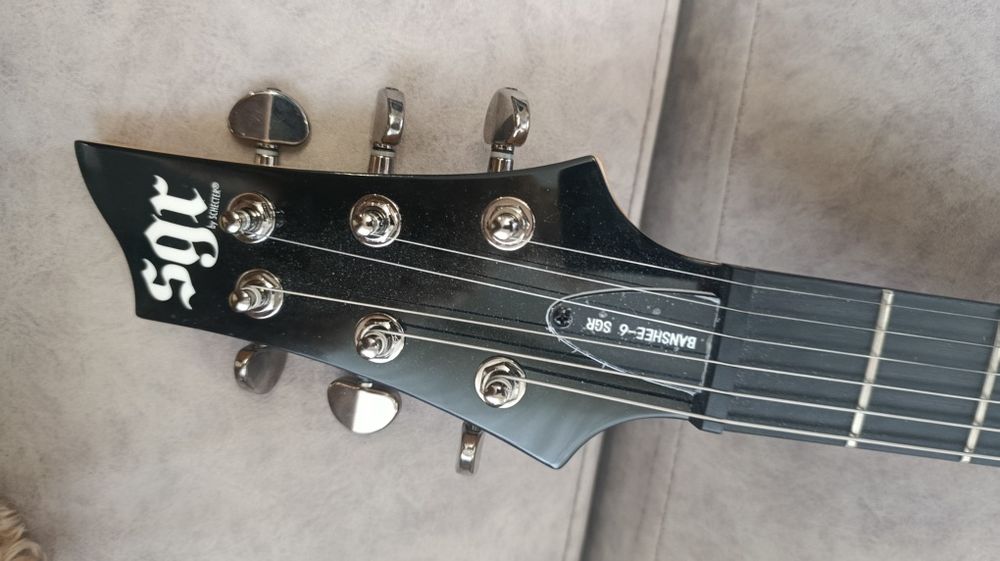 Электро гитара SCHECTER