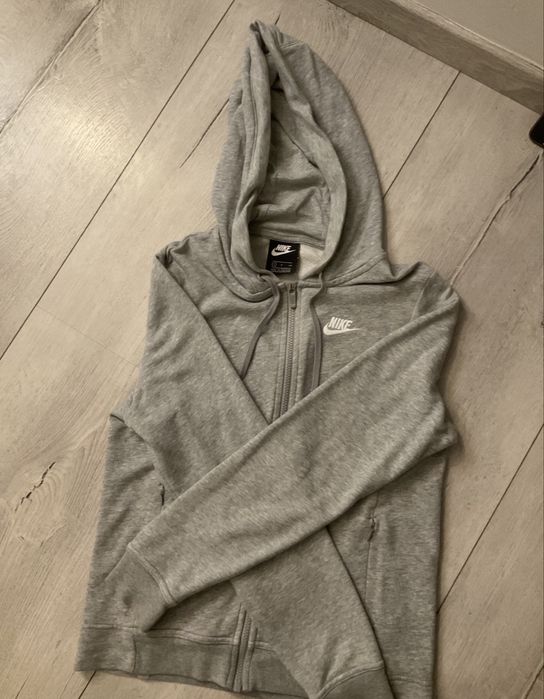 Сив суичер Nike