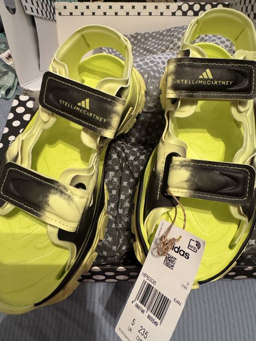 Новые сандали adidas