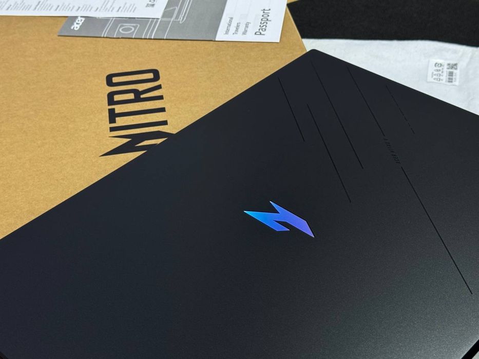 ACER NITRO 16 I7-14650HX RTX4050 gaming notebook