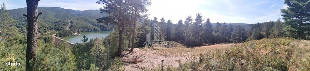 Teren intravilan, 2000mp, cu vedere panoramica spre lacul Valiug