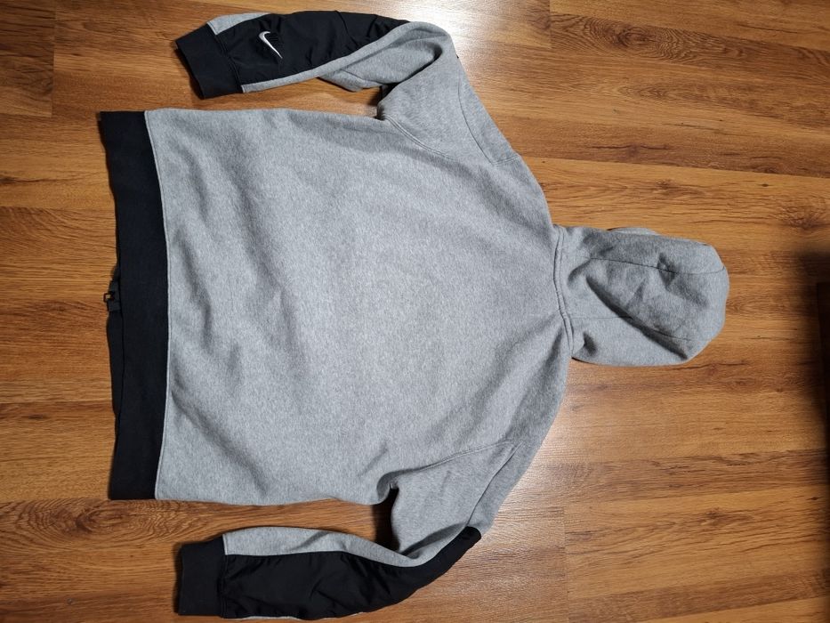Nike air мъжко яке L размер.