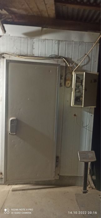 Xolodilnik sotiladi 380V