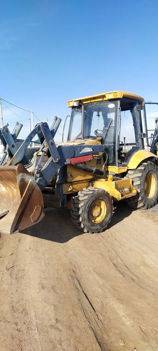 Экскаватор погрузчик XCMG XT873