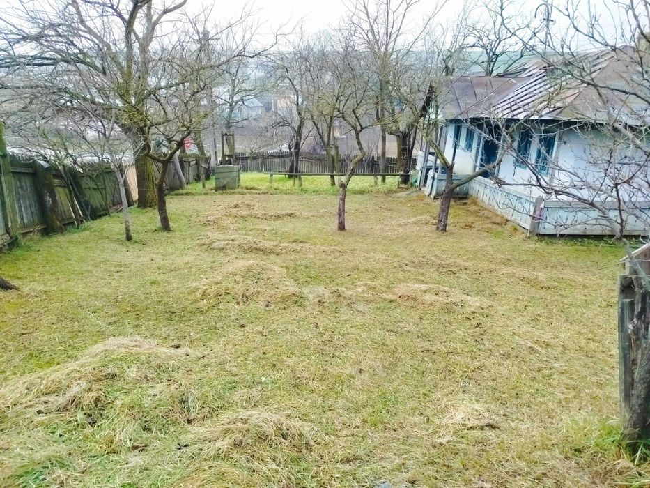 CASA + 3400 teren intravilan , IASI_HOISESTI_la PRET de Garsoniera