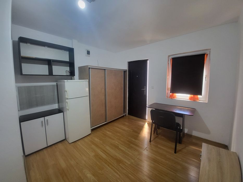 1 Camera   Copou Sararie Liberă