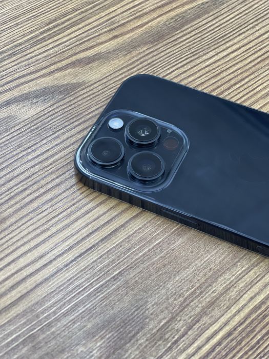 Iphone 16 Pro в идеяльном состояние