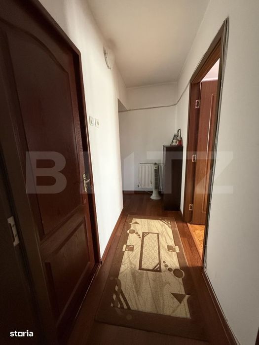Apartamen 3 camere, 65 mp, zona Micro 16