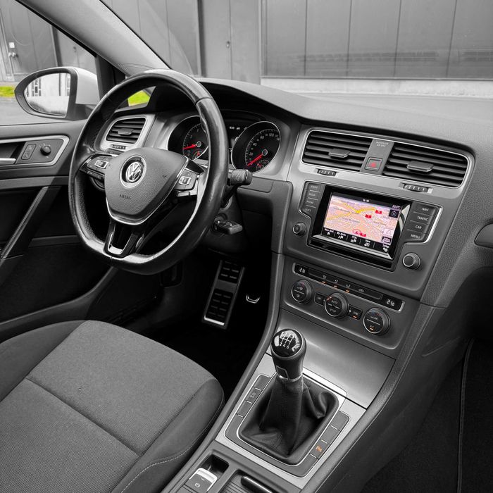 Volkswagen Golf 7 1.2 TSI 105CP Trend Alb Touchscreen Distronic 2014