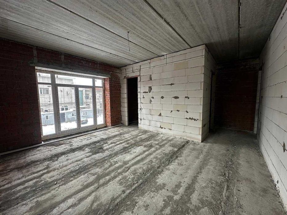 продам 4 ком квартиру